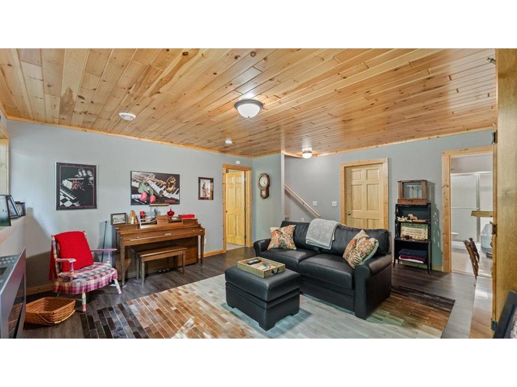 2040 Fairview Beach Road NE Alexandria MN 56308 6754090 image32