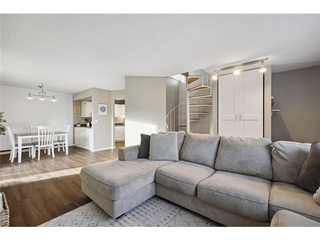 2040 Ridge Drive #13 Saint Louis Park MN 55416 6317337 image1