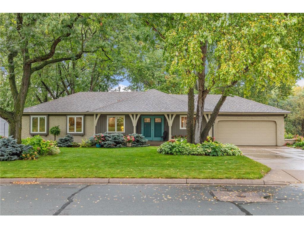 2040 Skyline Drive S Burnsville MN 55337 6438764 image1