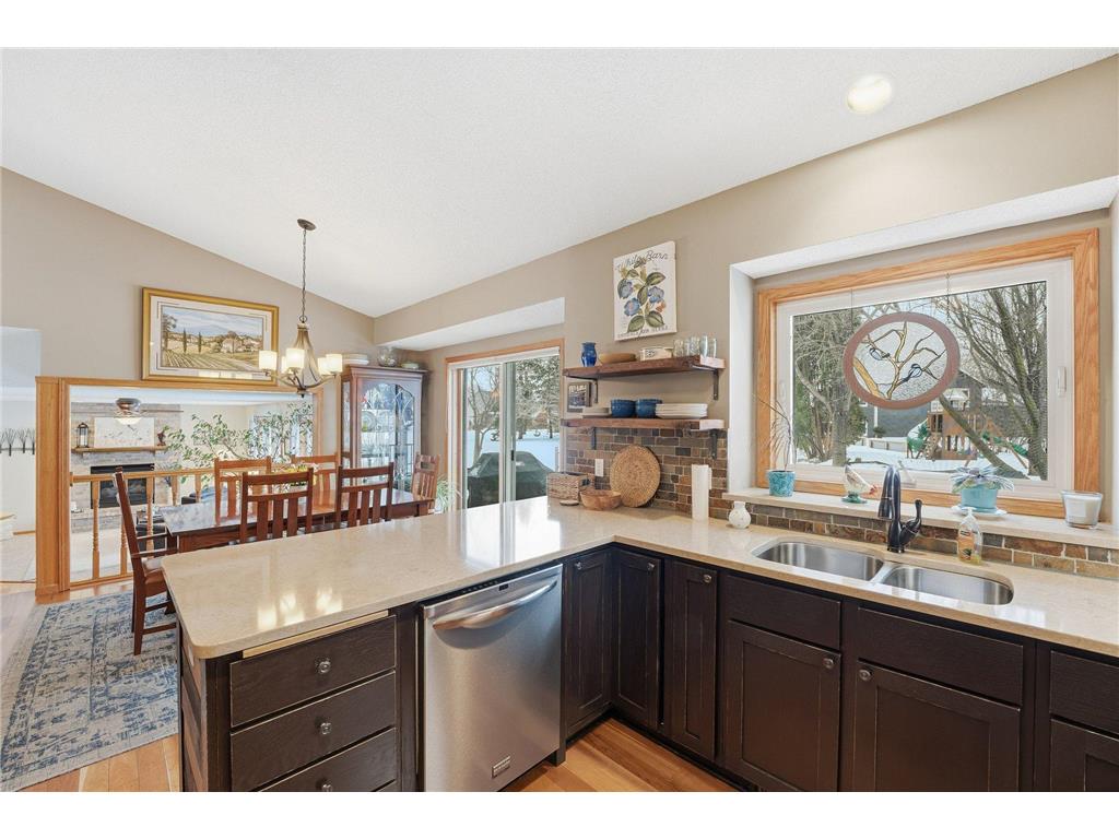  Lakeville MN 55044 7042057 image28