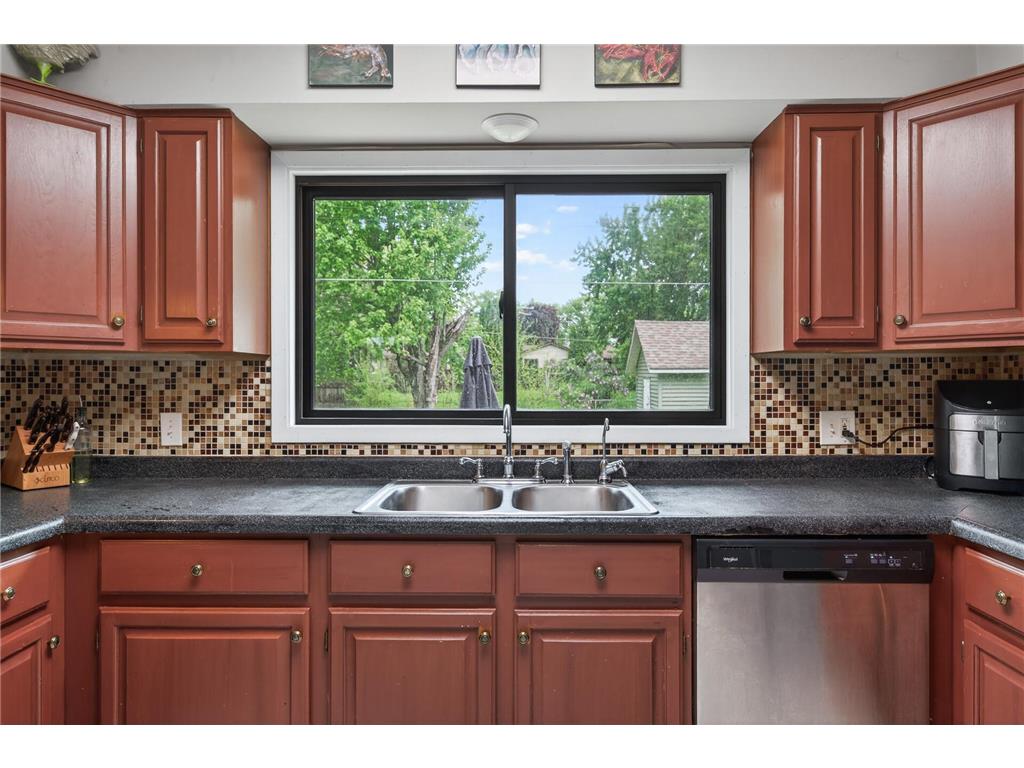 2041 Emerald Lane Eagan MN 55122 7072893 image10