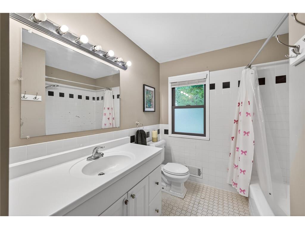 2041 Emerald Lane Eagan MN 55122 7072893 image17