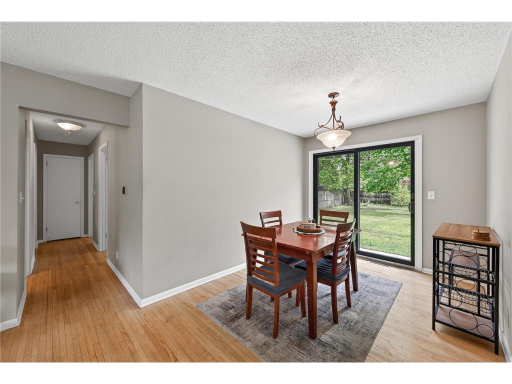 2041 Emerald Lane Eagan MN 55122 7072893 image7