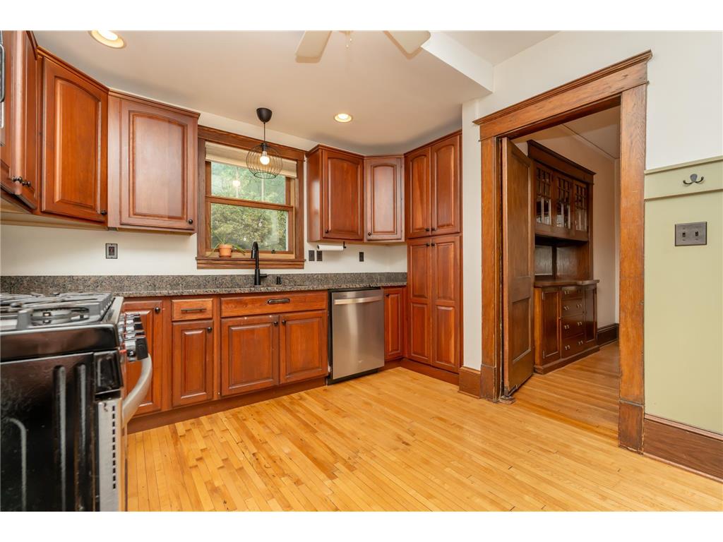 2041 Princeton Avenue Saint Paul MN 55105 7088849 image10