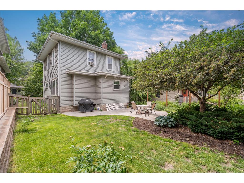 2041 Princeton Avenue Saint Paul MN 55105 7088849 image25