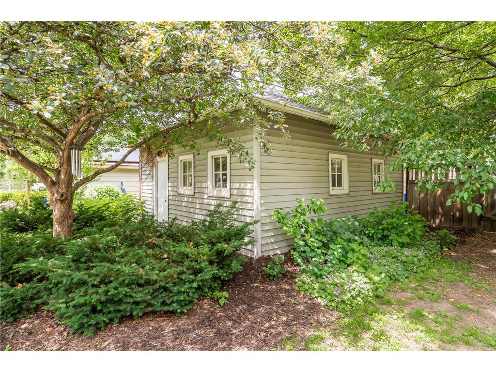 2041 Princeton Avenue Saint Paul MN 55105 7088849 image26