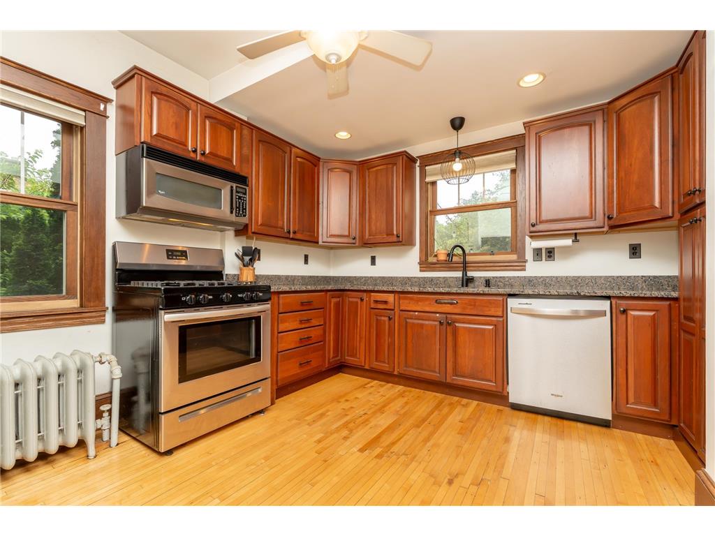 2041 Princeton Avenue Saint Paul MN 55105 7088849 image9
