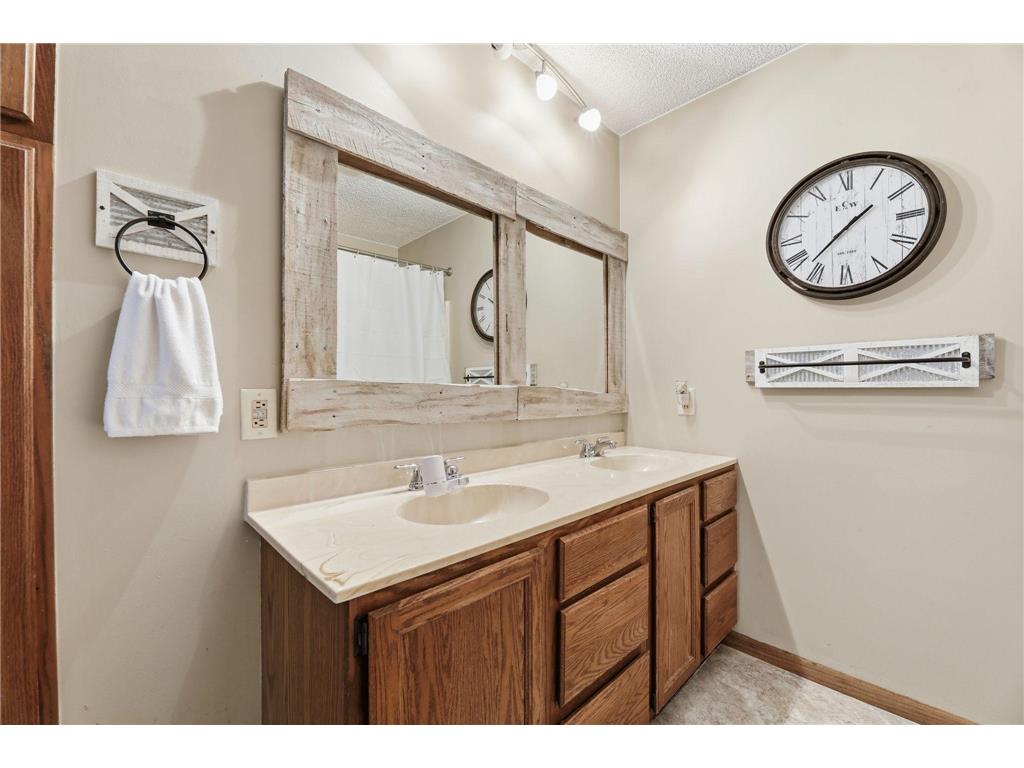 20418 Auburn Street NW Elk River MN 55330 7071530 image25