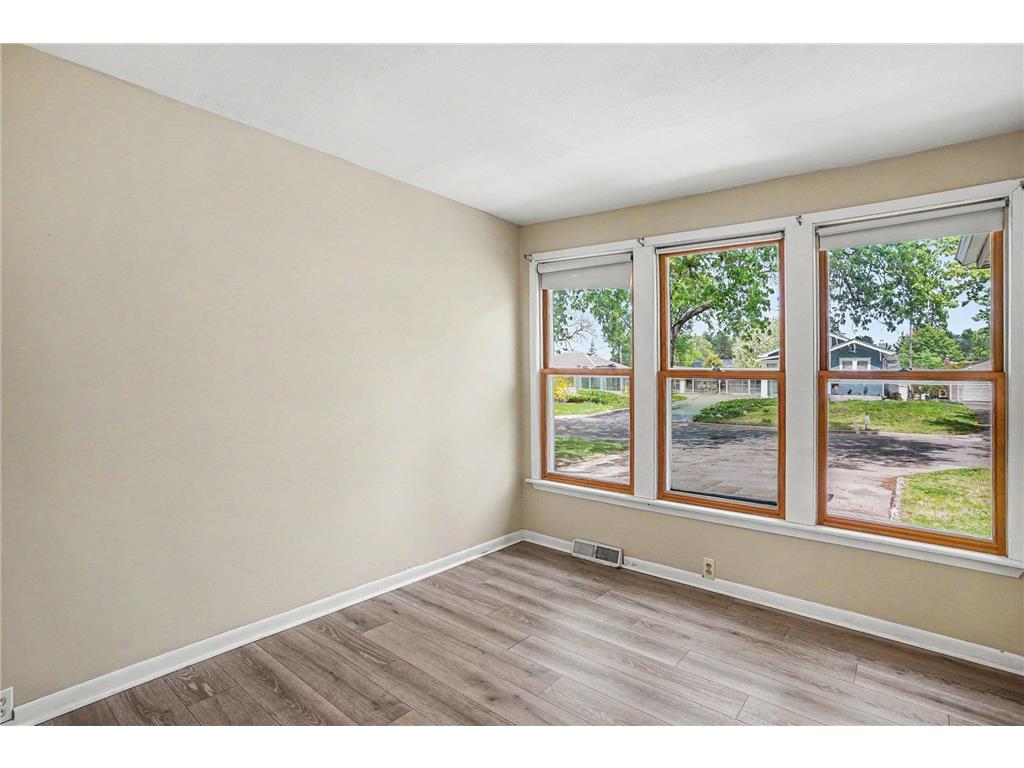 2042 Cottage Avenue E Saint Paul MN 55119 7067507 image17