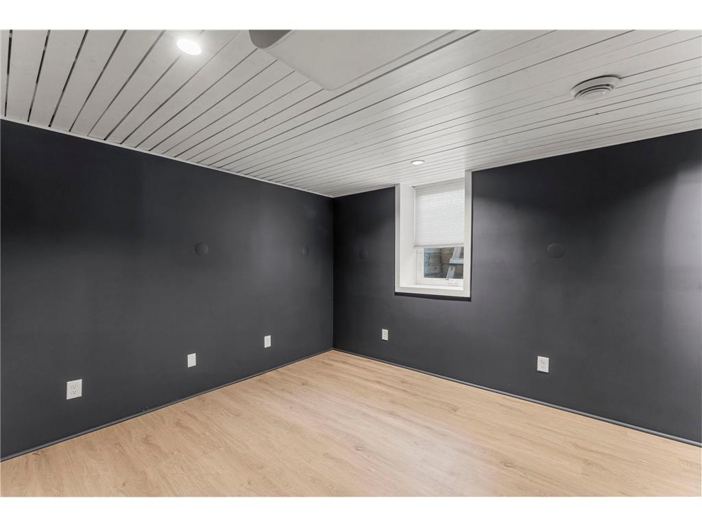2043 Montreal Avenue Saint Paul MN 55116 7051872 image24