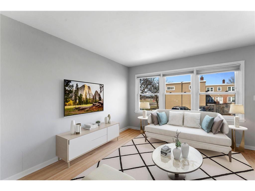 2043 Montreal Avenue Saint Paul MN 55116 7051872 image3
