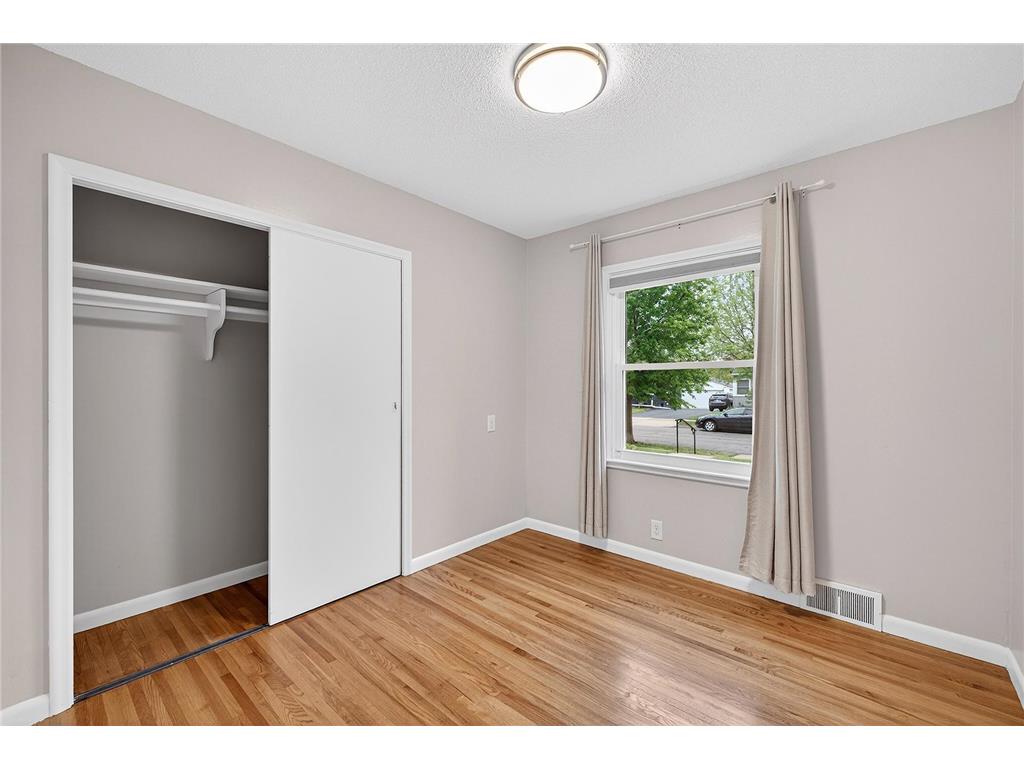 2043 Ramlow Place Saint Paul MN 55116 7062551 image14