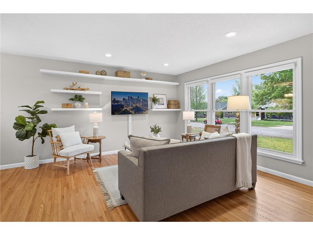 2043 Ramlow Place Saint Paul MN 55116 7062551 image3