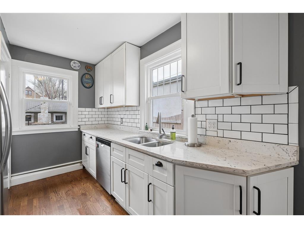 2043 Stanford Avenue Saint Paul MN 55105 7086549 image1