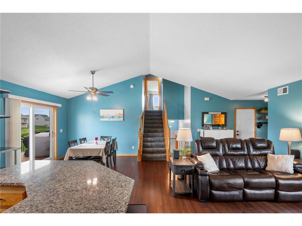 2043 Willow Court Howard Lake MN 55349 7100165 image13