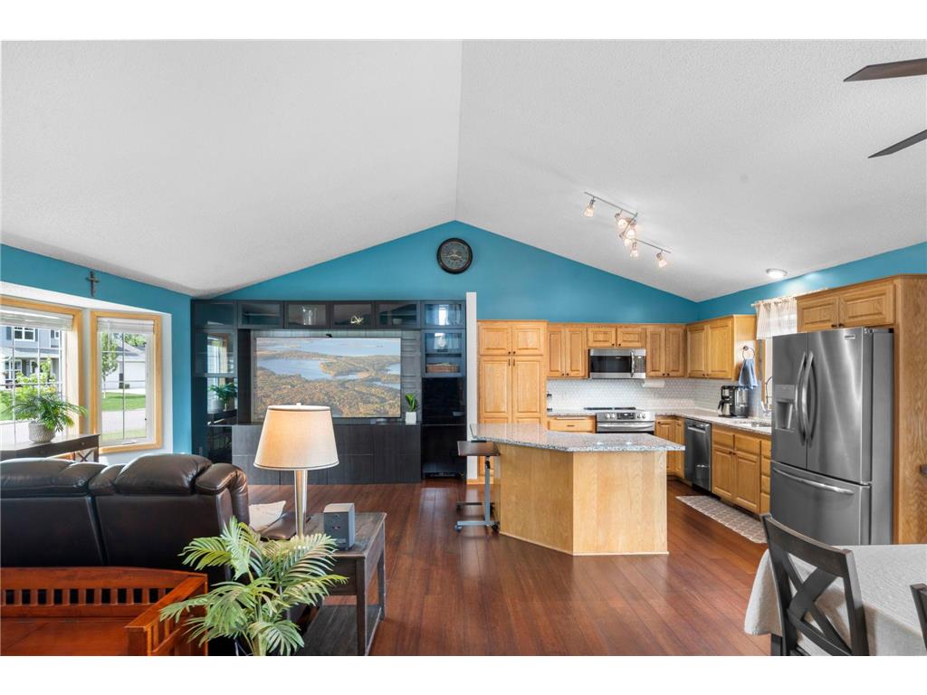 2043 Willow Court Howard Lake MN 55349 7100165 image8