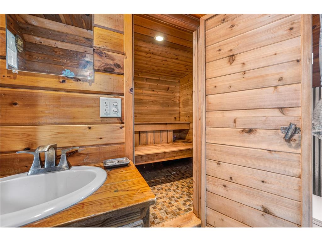 20436 County Road 12 Bovey MN 55709 7089341 image34