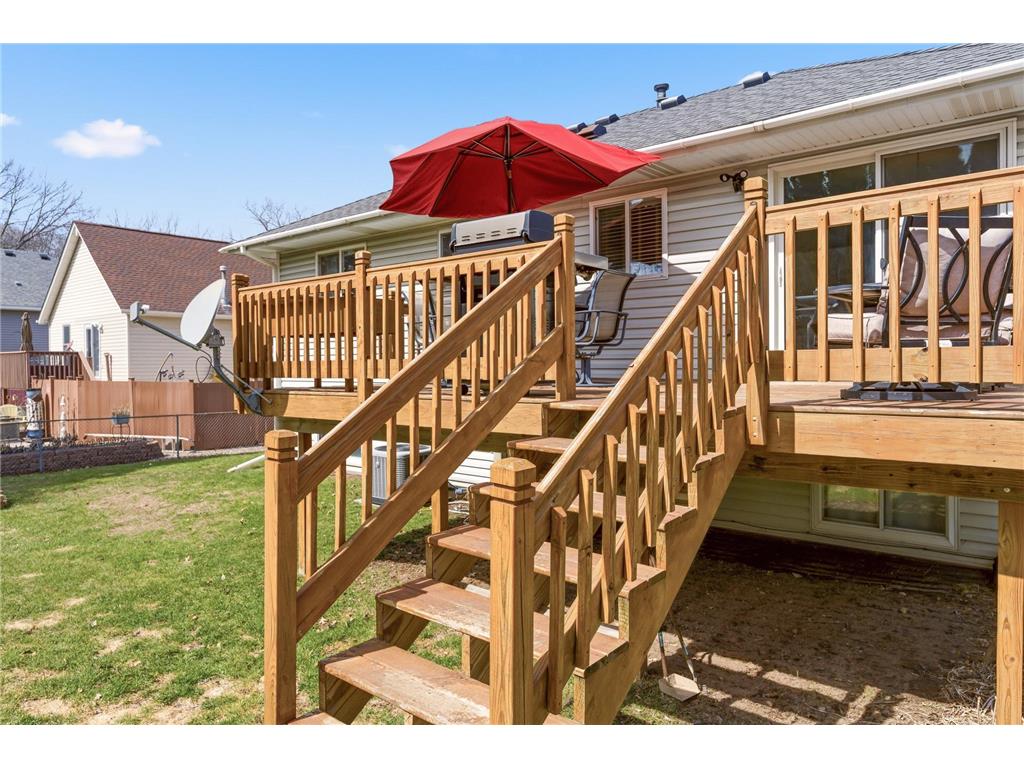 2044 Burke Avenue E North Saint Paul MN 55109 7051295 image12