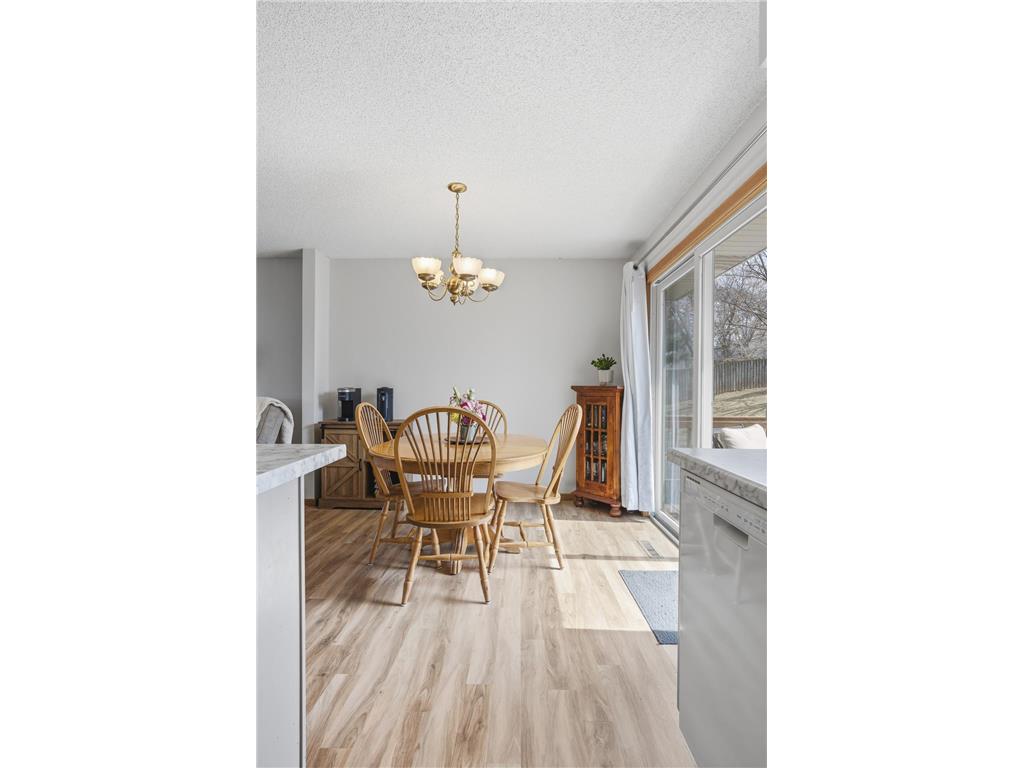 2044 Burke Avenue E North Saint Paul MN 55109 7051295 image25