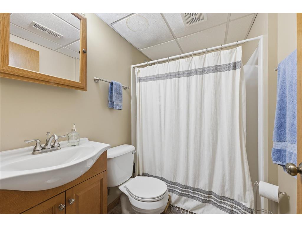2044 Burke Avenue E North Saint Paul MN 55109 7051295 image43