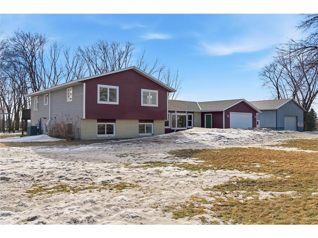 20445 300th Street New Prague MN 56071 7006111 image1