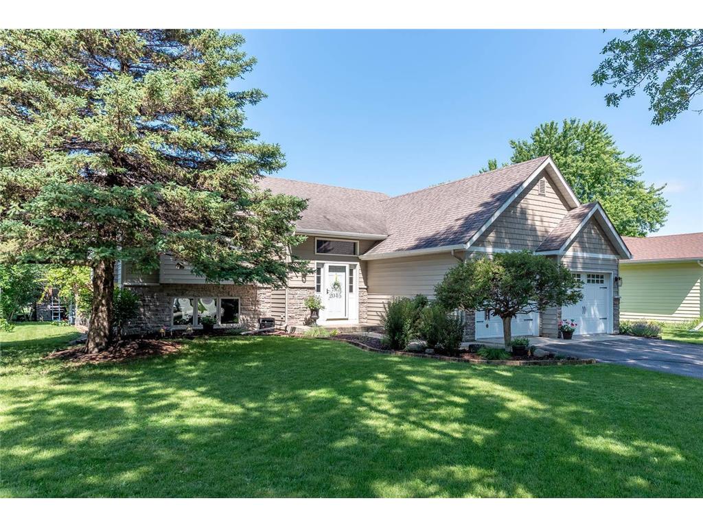 2045 Roberta Drive North Mankato MN 56003 6753885 image1