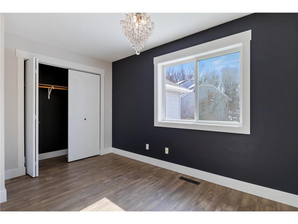 2045 Safari Heights Trail Eagan MN 55122 7027800 image15