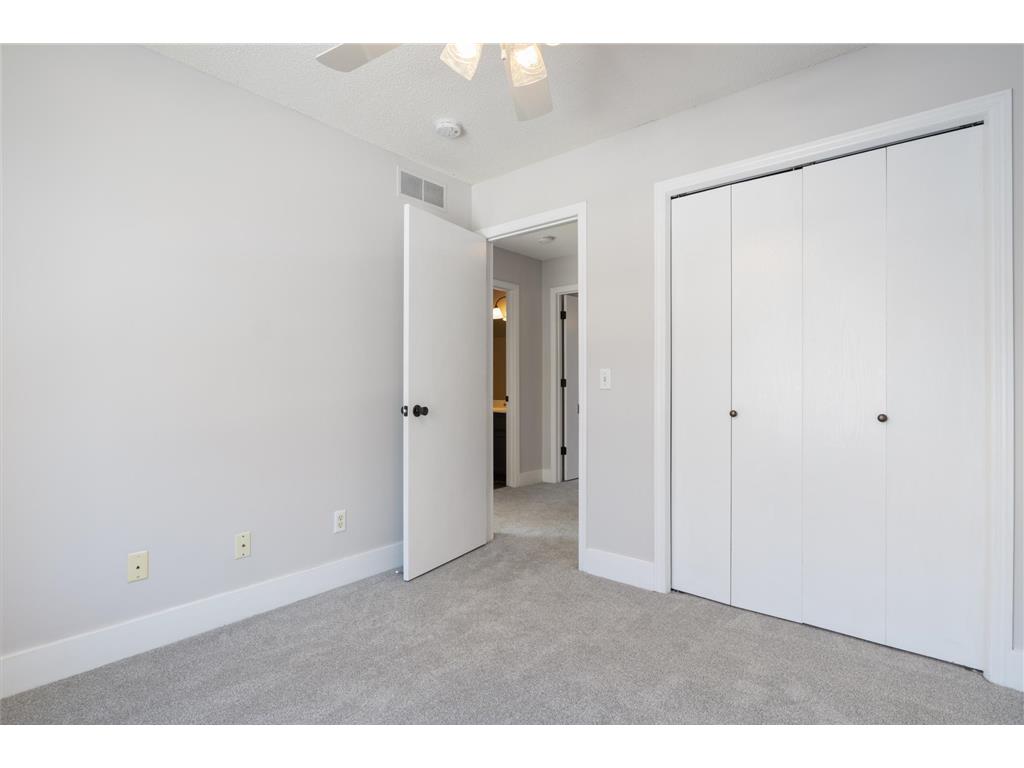 2045 Safari Heights Trail Eagan MN 55122 7027800 image26