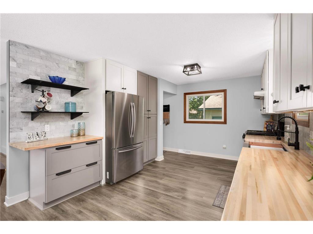20450 Dodd Boulevard, Lakeville, MN, 55044 | MLS: 6746593 | Edina Realty