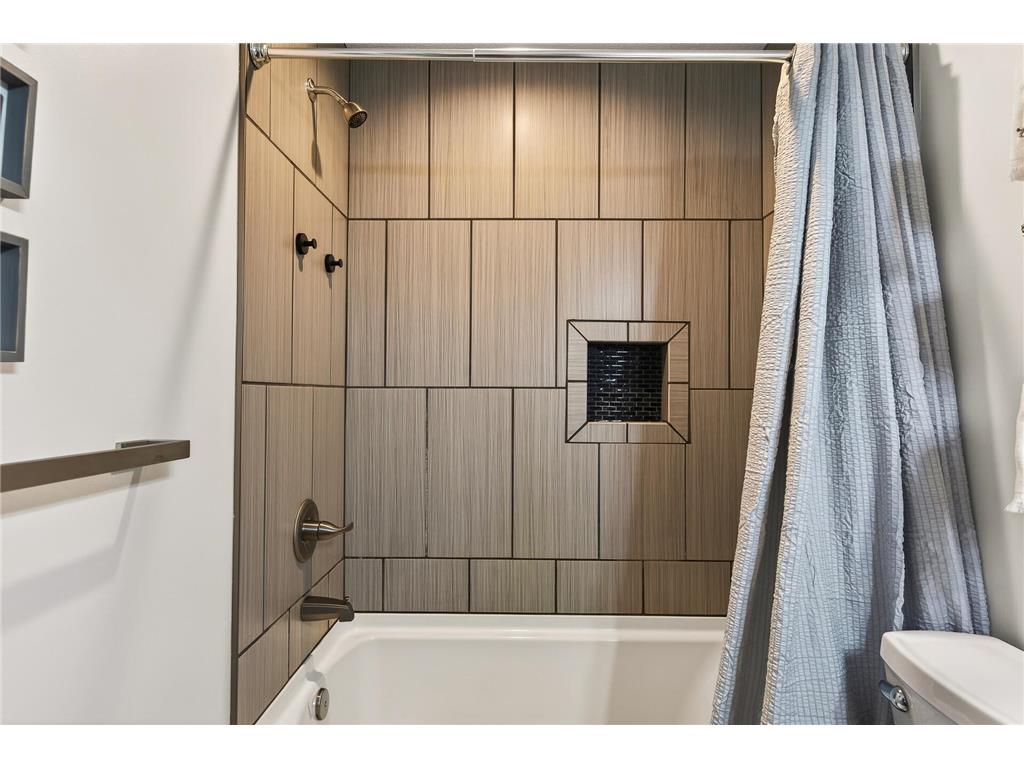 2046 162nd Avenue NE Ham Lake MN 55304 7069934 image62