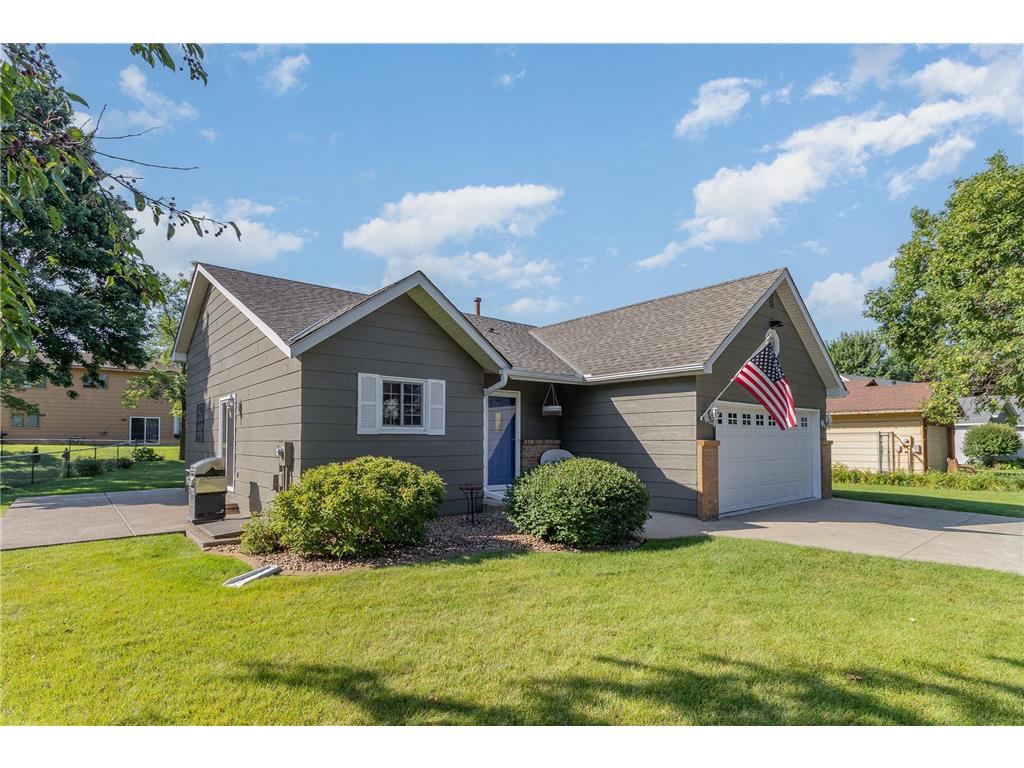 2046 Heritage Drive Shakopee MN 55379 6604631 image1