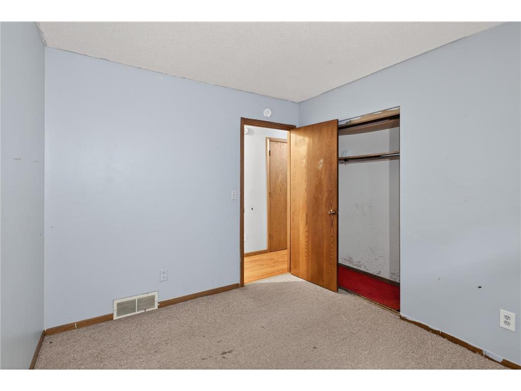 2046 Reaney Avenue E Saint Paul MN 55119 7090844 image10