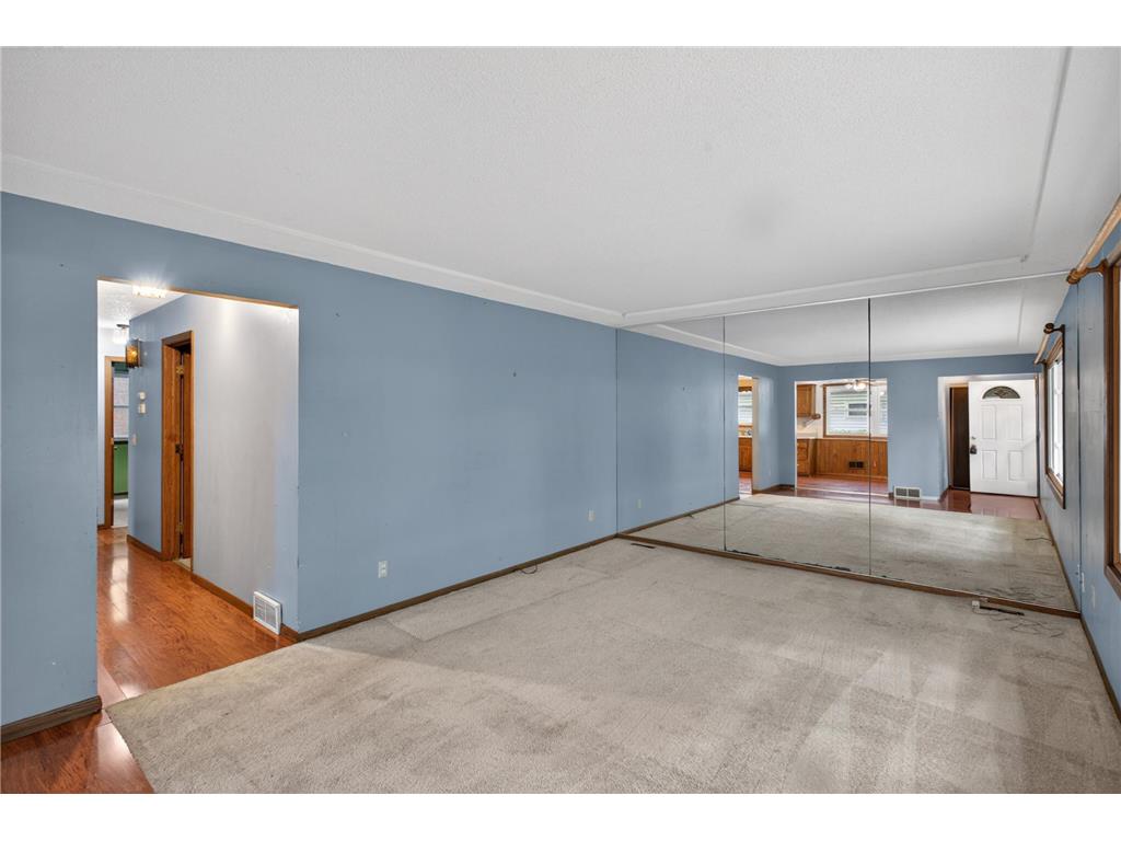 2046 Reaney Avenue E Saint Paul MN 55119 7090844 image3