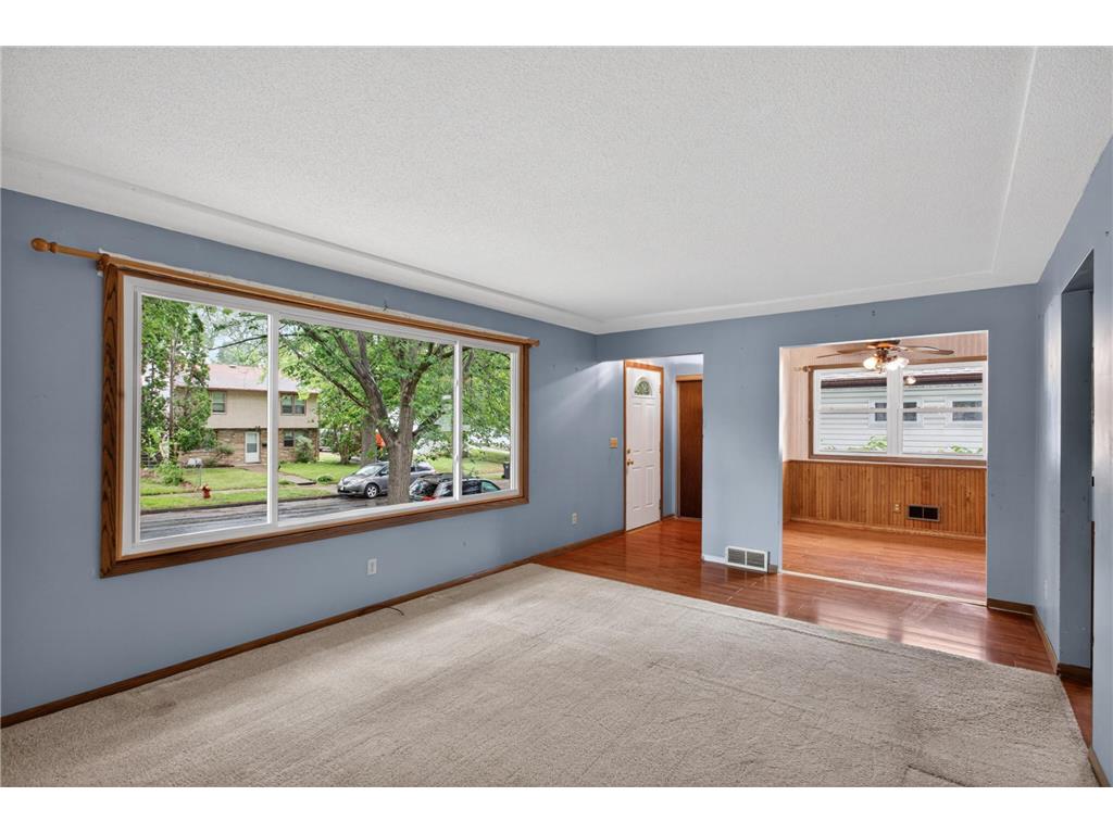 2046 Reaney Avenue E Saint Paul MN 55119 7090844 image4