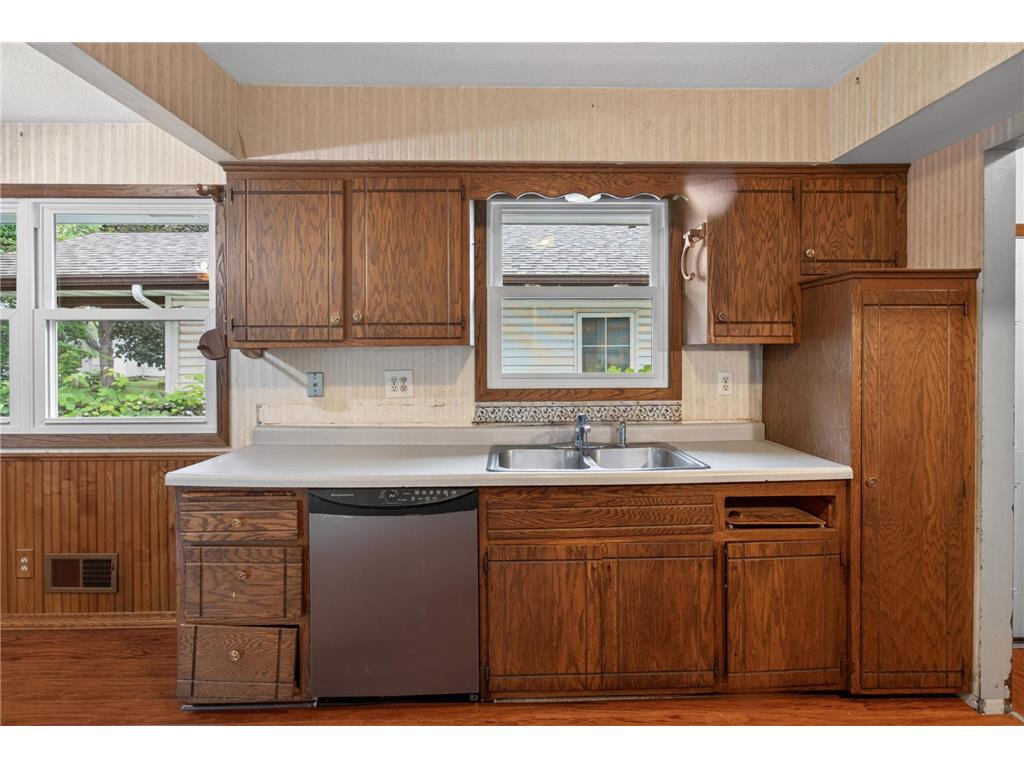 2046 Reaney Avenue E Saint Paul MN 55119 7090844 image7