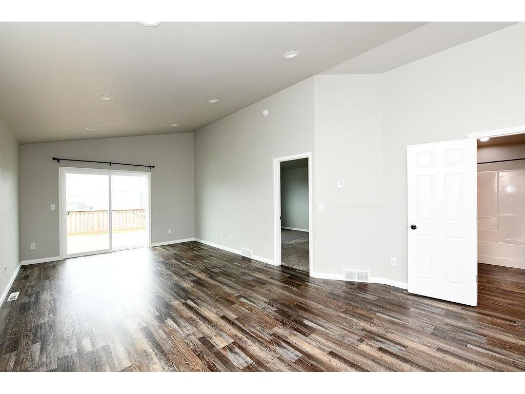 2046 W 11th Street W West Fargo ND 58078 7101356 image10