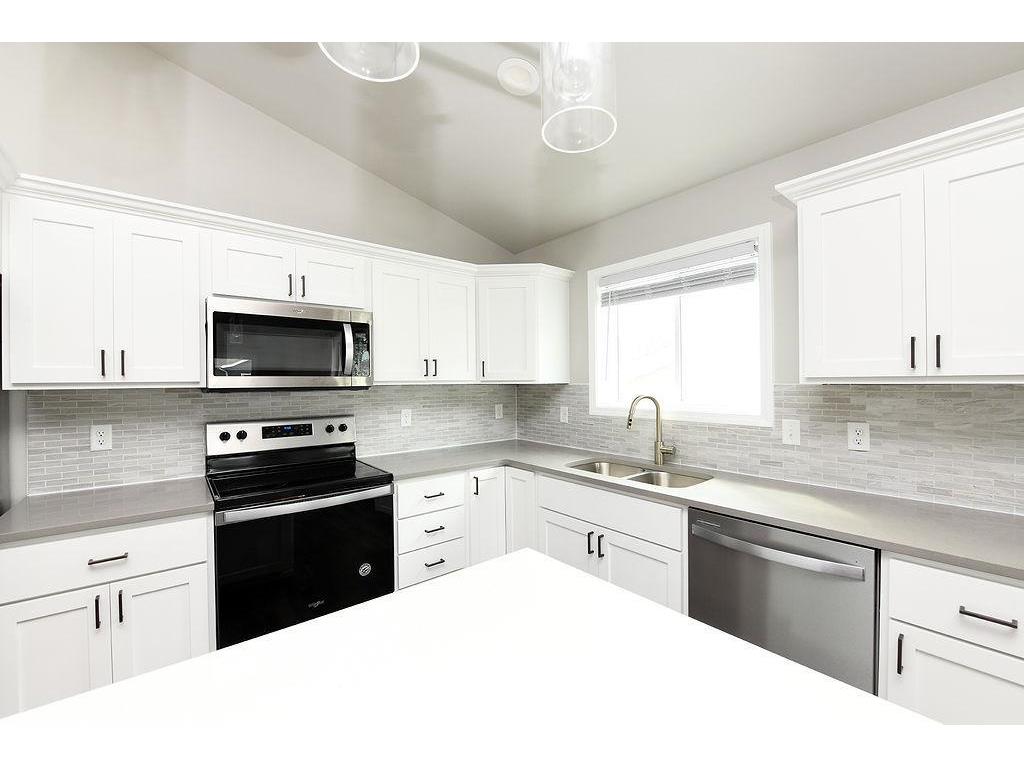 2046 W 11th Street W West Fargo ND 58078 7101356 image5