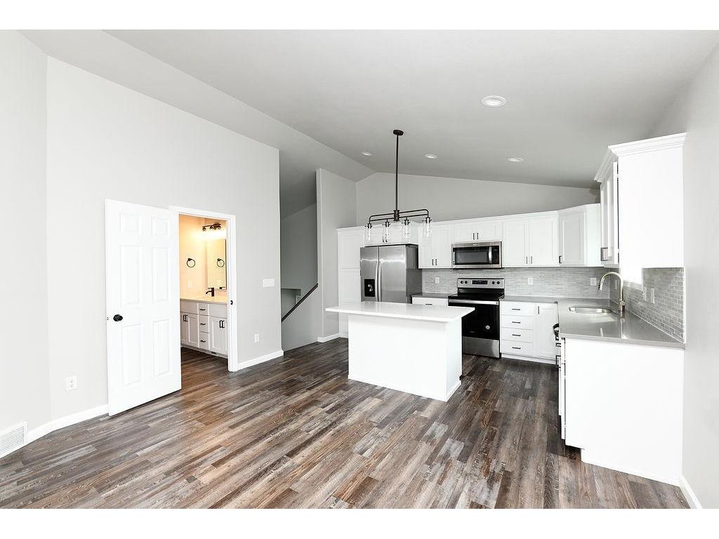 2046 W 11th Street W West Fargo ND 58078 7101356 image6