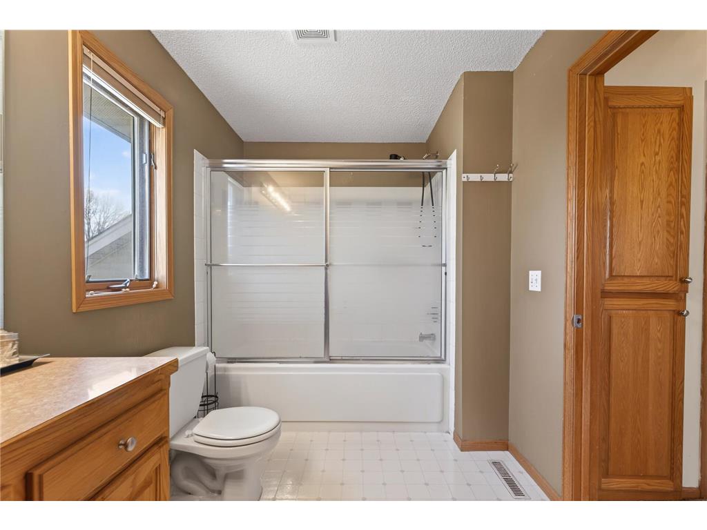 2047 123rd Avenue NW Coon Rapids MN 55448 7058744 image22