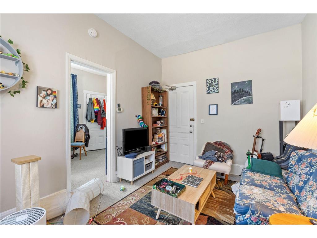 2048 Carroll Avenue Saint Paul MN 55104 7053661 image20