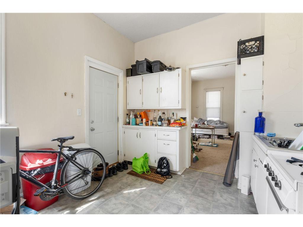 2048 Carroll Avenue Saint Paul MN 55104 7053661 image34