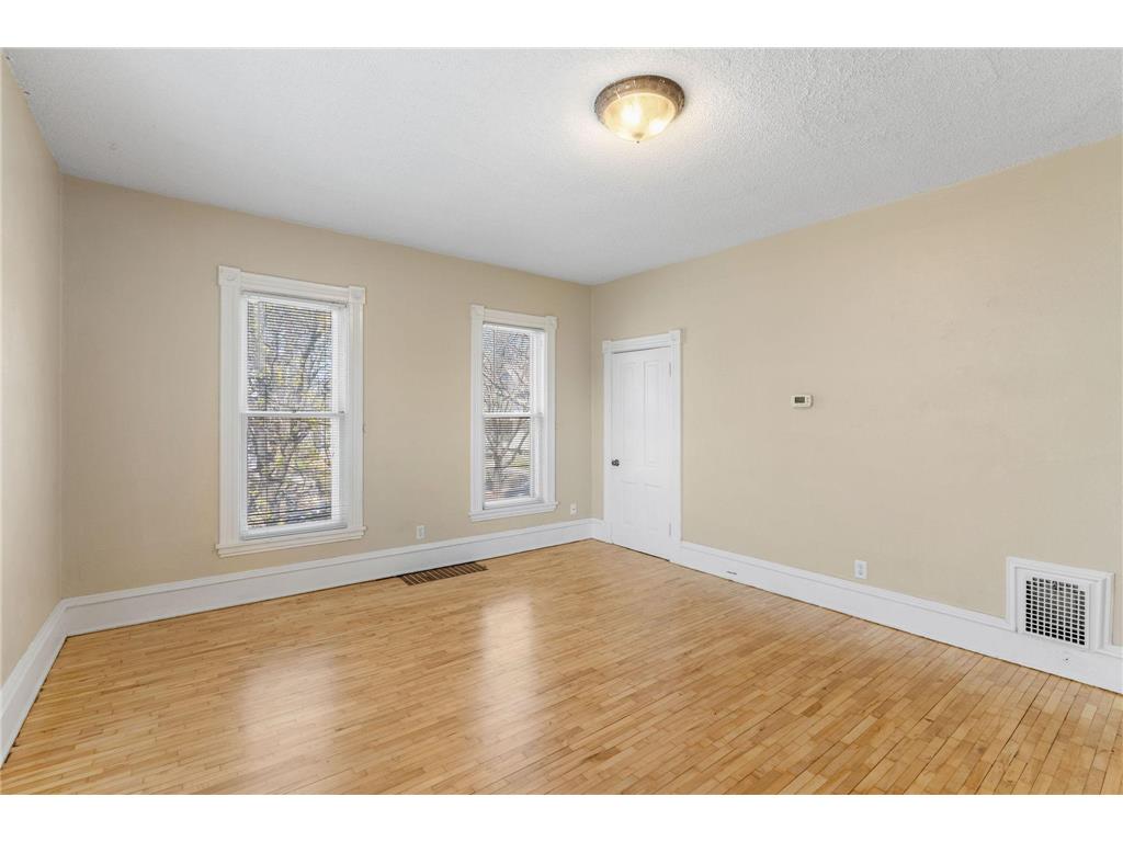 2048 Carroll Avenue Saint Paul MN 55104 7053661 image7