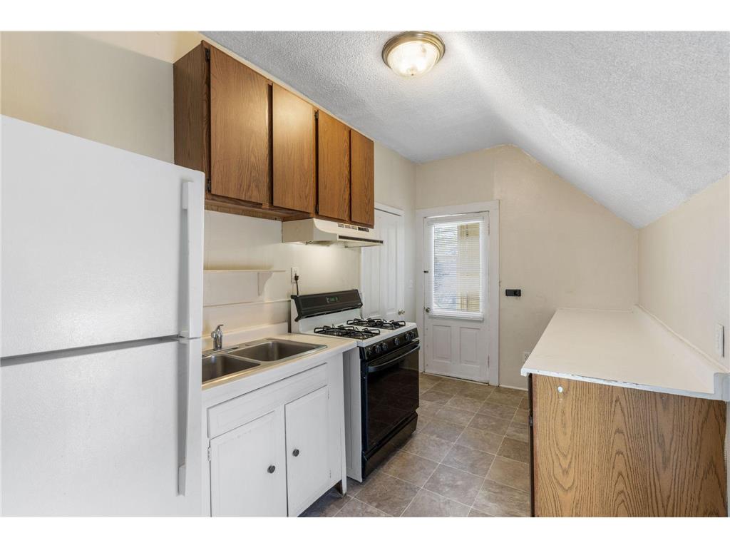 2048 Carroll Avenue Saint Paul MN 55104 7053661 image8