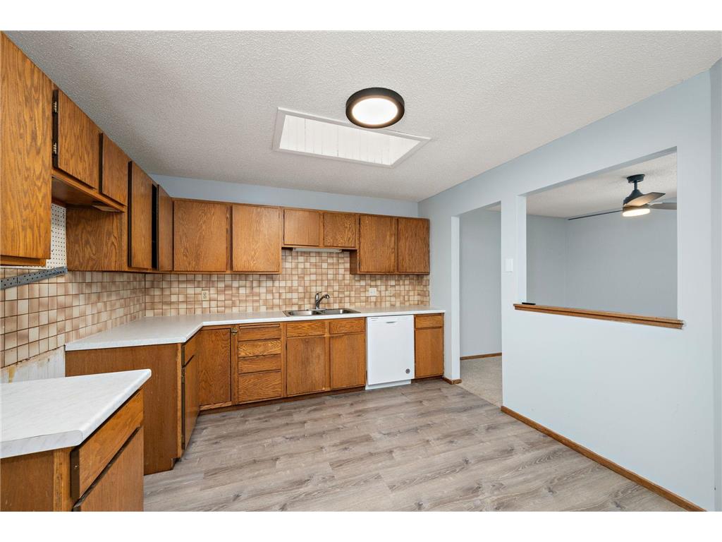 2048 Kings Road Eagan MN 55122 7026364 image7