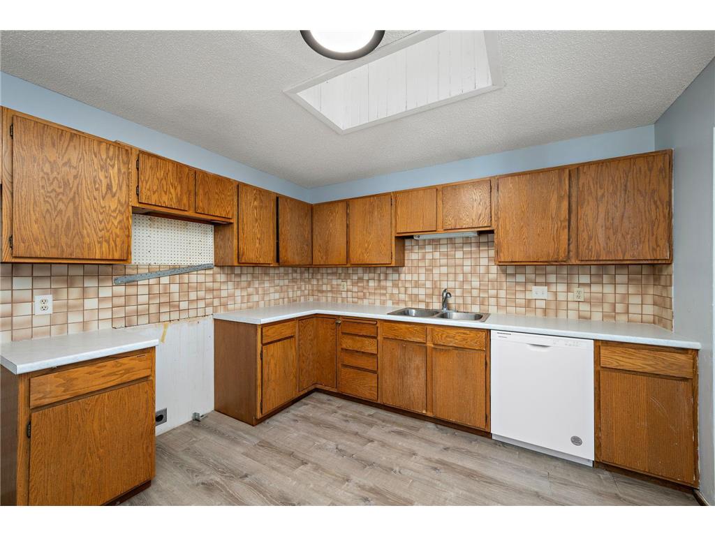 2048 Kings Road Eagan MN 55122 7026364 image8