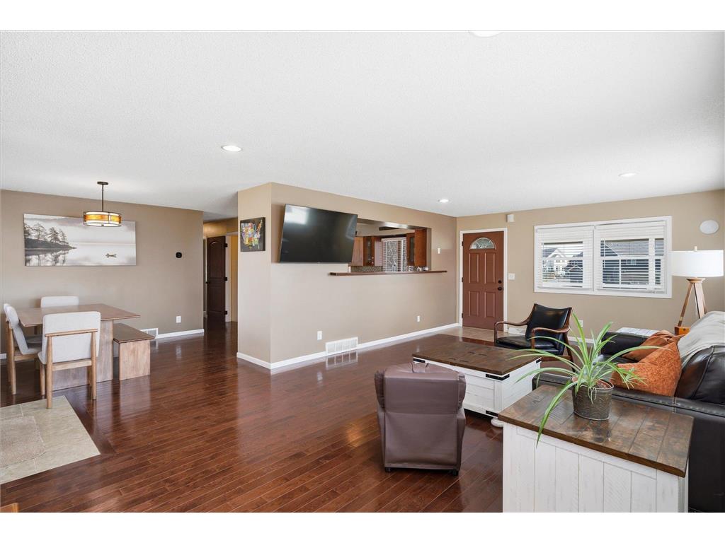 20483 Hamburg Avenue Lakeville MN 55044 7054909 image11