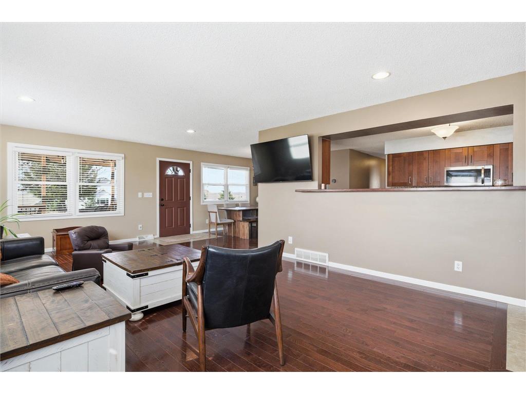 20483 Hamburg Avenue Lakeville MN 55044 7054909 image12