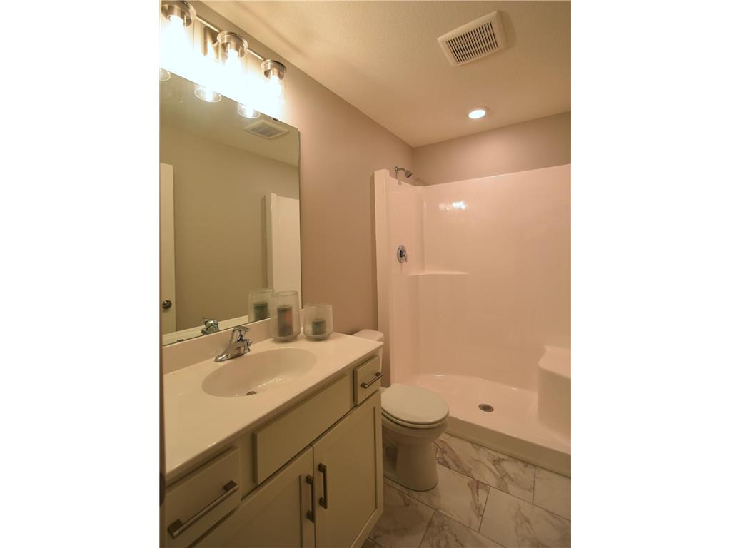 2049 20th Street E Zumbrota MN 55992 7004564 image9