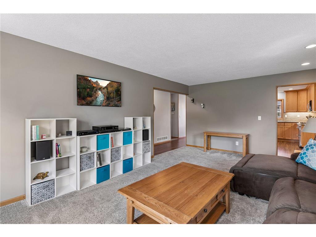 2049 Bluestone Lane Eagan MN 55122 7056488 image10
