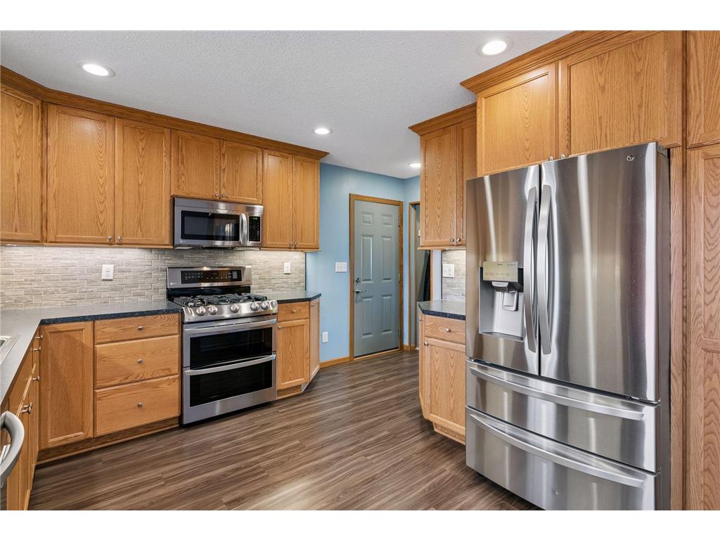 2049 Bluestone Lane Eagan MN 55122 7056488 image16